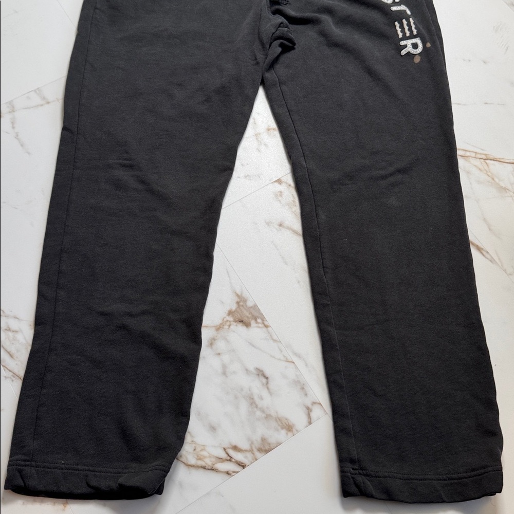 Hollister Y2K Spellout Straight Wide Leg Sweatpants Sz M Distressed Lounge - Picture 4 of 9